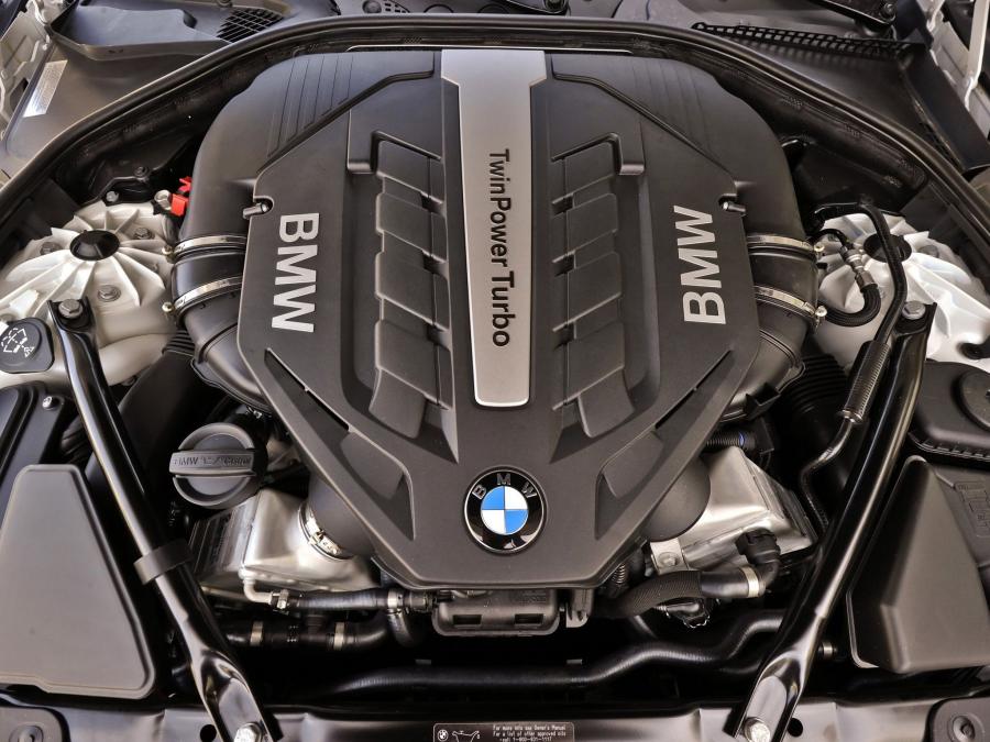  BMW 650i Convertible 2011 года  (US) (фото 17 из 20)